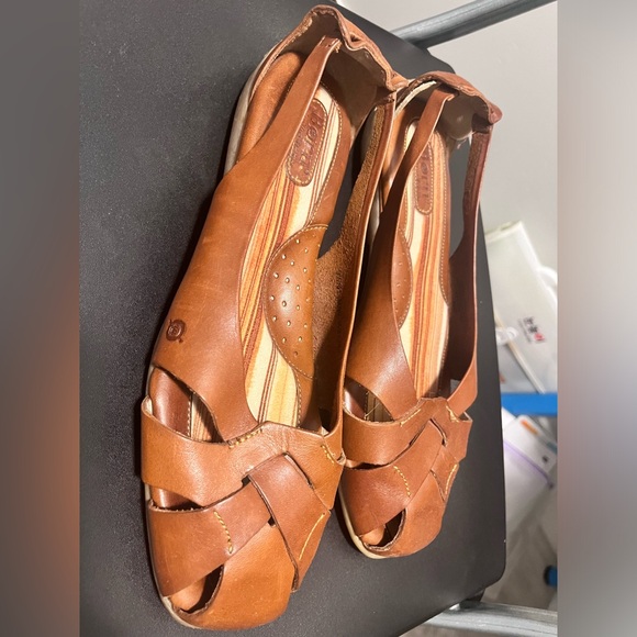 Born women’s sandal 9.5 - Picture 1 of 7